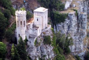 Sicily_VenusCastle01_full