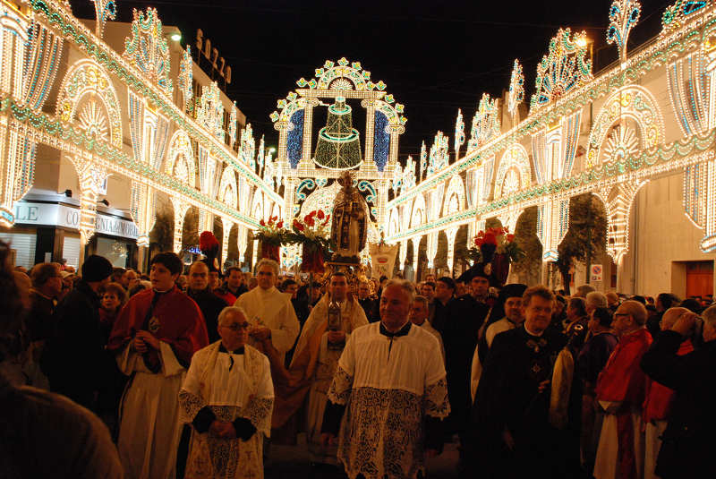 Throughout Italy: Feast of the Immaculate Conception